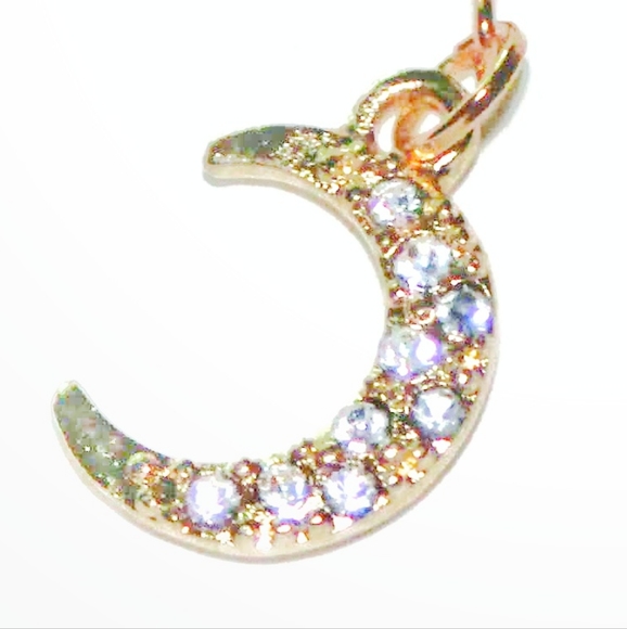 Golden crystal moon earrings - Picture 4 of 7